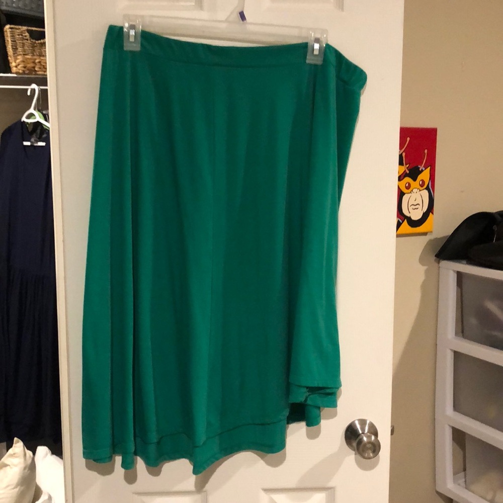 Green a line skirt